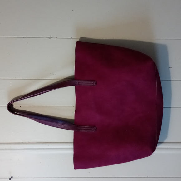 ⭐️Large Tote Bag⭐️ - Picture 2 of 5